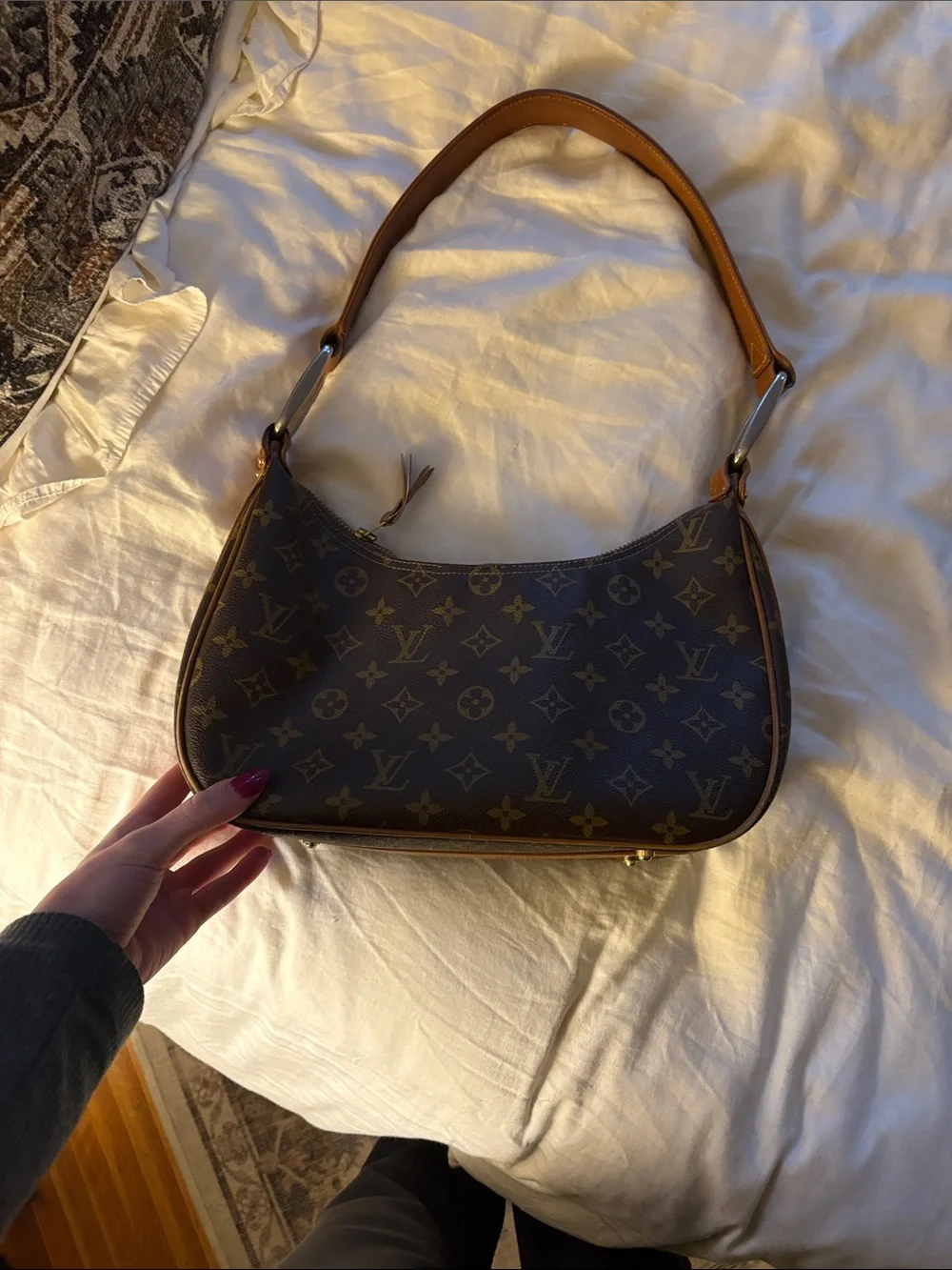 Louis Vuitton Monogram Canvas Shoulder Bag in Brown and Tan - Picture 2 of 7